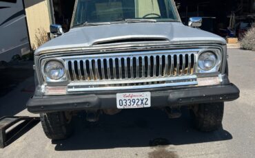 Jeep-J20-1974-Pickup