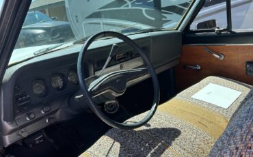 Jeep-J20-1974-Pickup-4