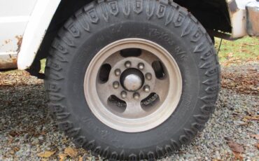 Jeep-J20-1979-custom-6