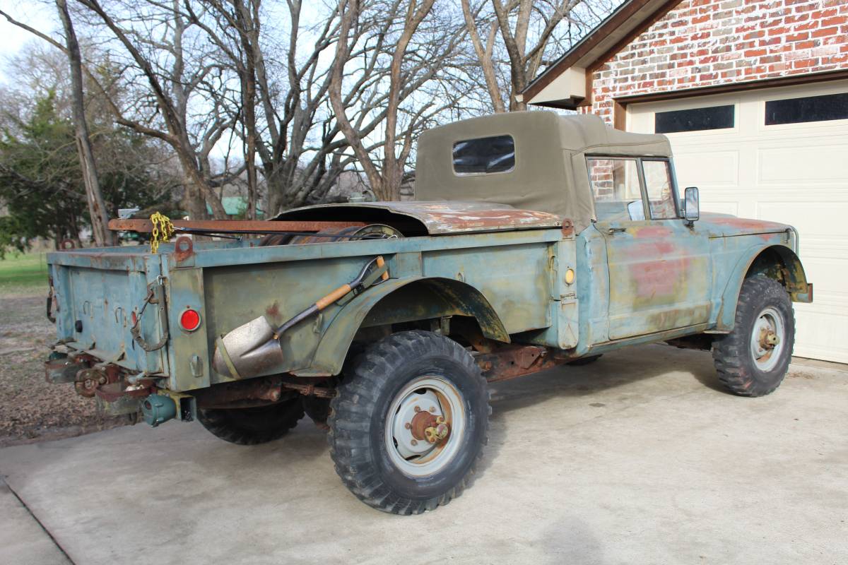 Jeep-M715-1967-green-10