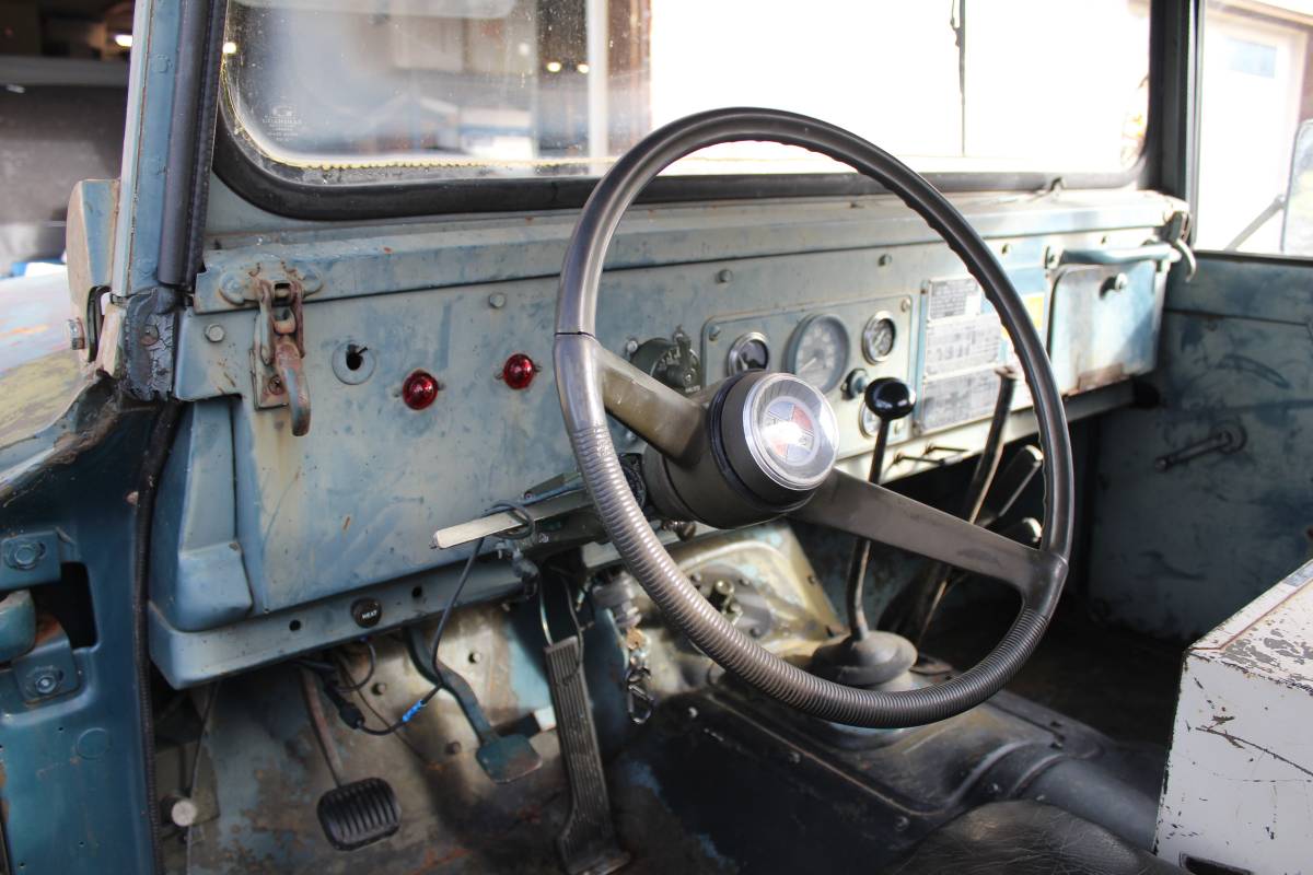 Jeep-M715-1967-green-4
