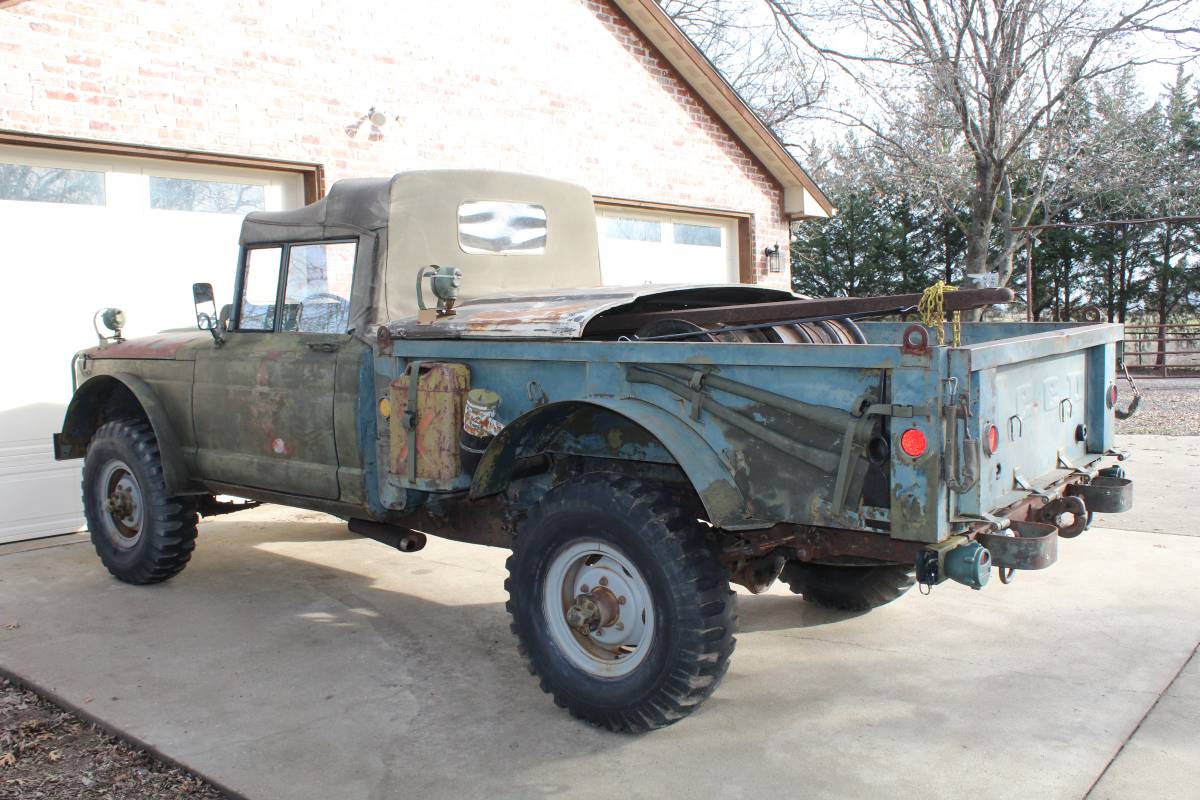 Jeep-M715-1967-green-7