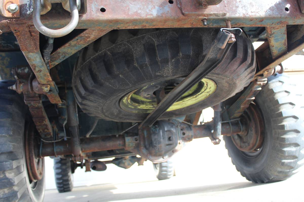 Jeep-M715-1967-green-8