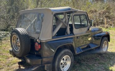 Jeep-Renegade-1991-SUV-1