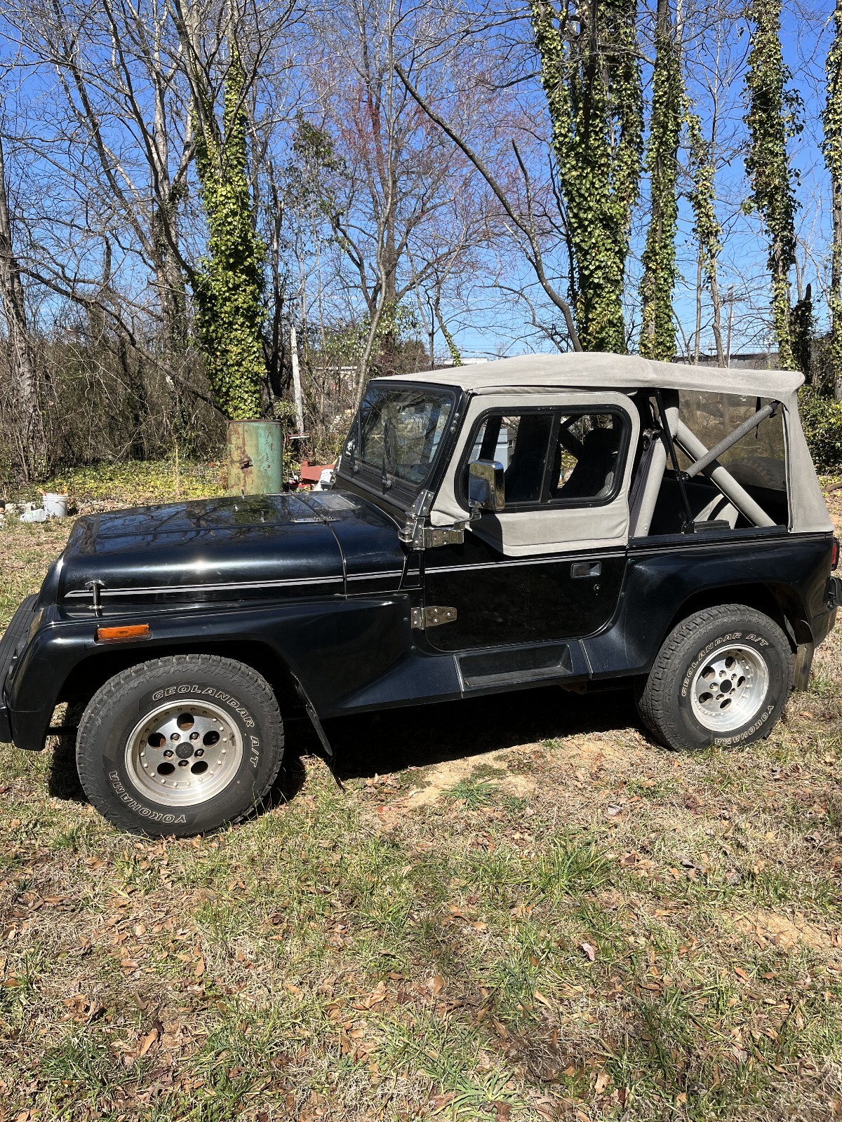 Jeep-Renegade-1991-SUV-3