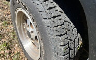 Jeep-Renegade-1991-SUV-4