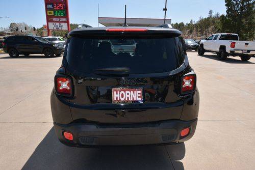 Jeep-Renegade-2017-black-5