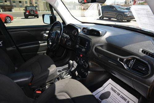 Jeep-Renegade-2017-black-8