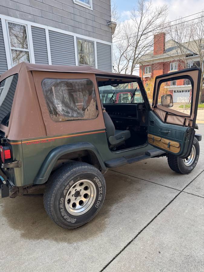 Jeep-Sahara-1994-green-1