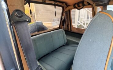 Jeep-Sahara-1994-green-10
