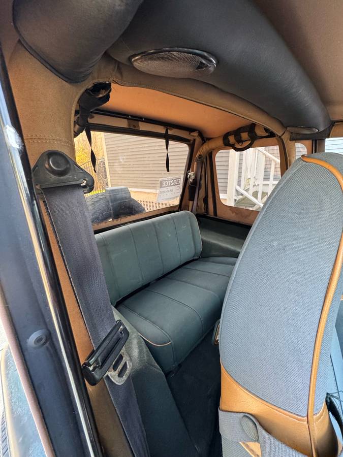 Jeep-Sahara-1994-green-10