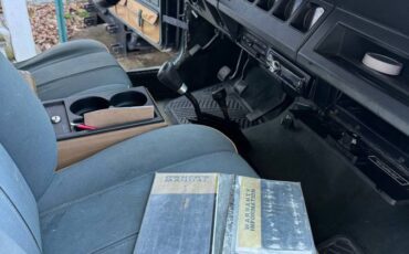 Jeep-Sahara-1994-green-18