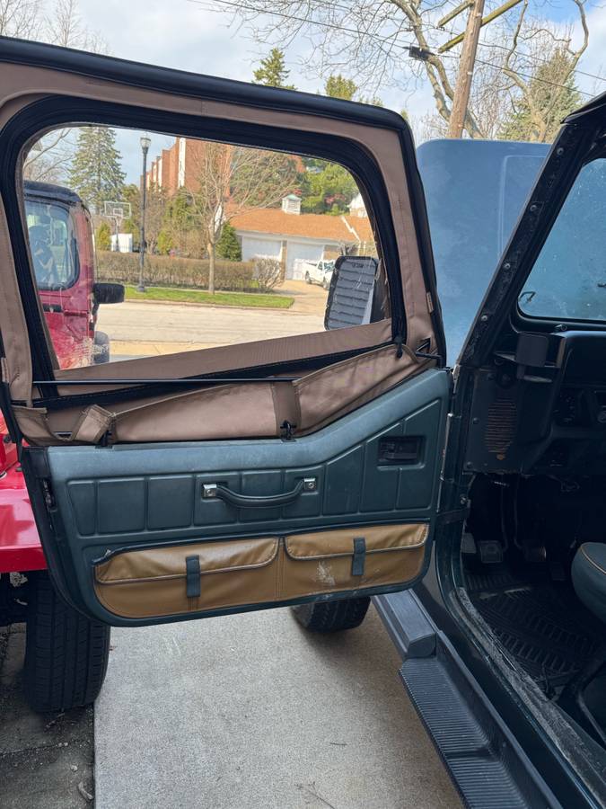 Jeep-Sahara-1994-green-6