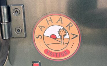 Jeep-Sahara-1994-green-8