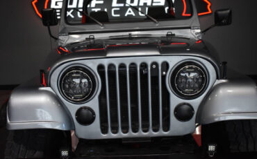Jeep-Scrambler-1982-SUV-22