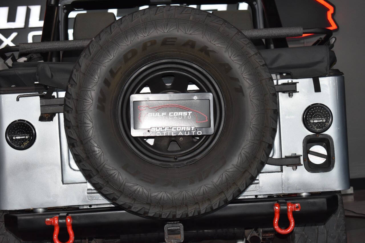 Jeep-Scrambler-1982-SUV-30