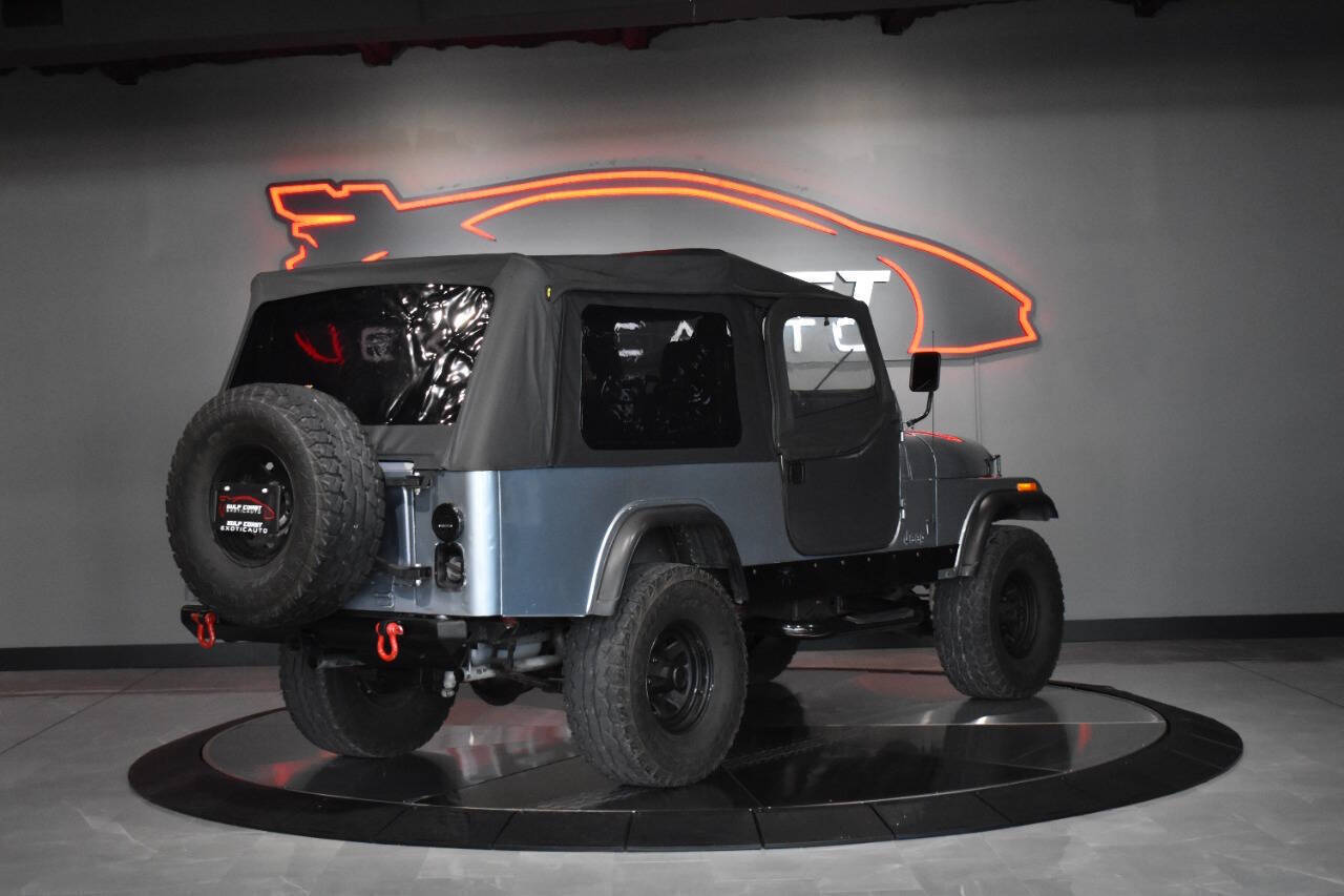 Jeep-Scrambler-1982-SUV-5