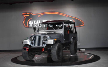 Jeep-Scrambler-1982-SUV-9