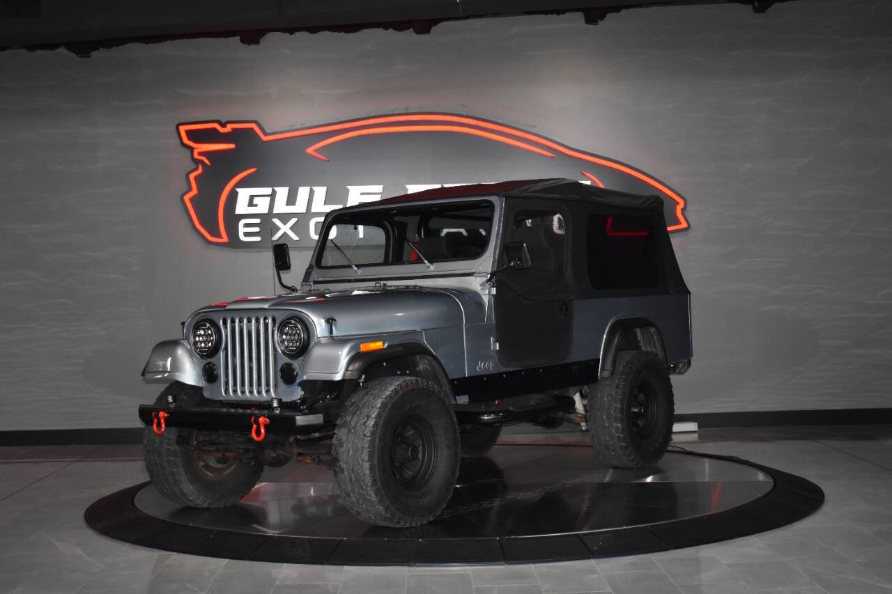 Jeep-Scrambler-1982-SUV