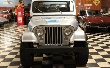 Jeep-Scrambler-1984-1
