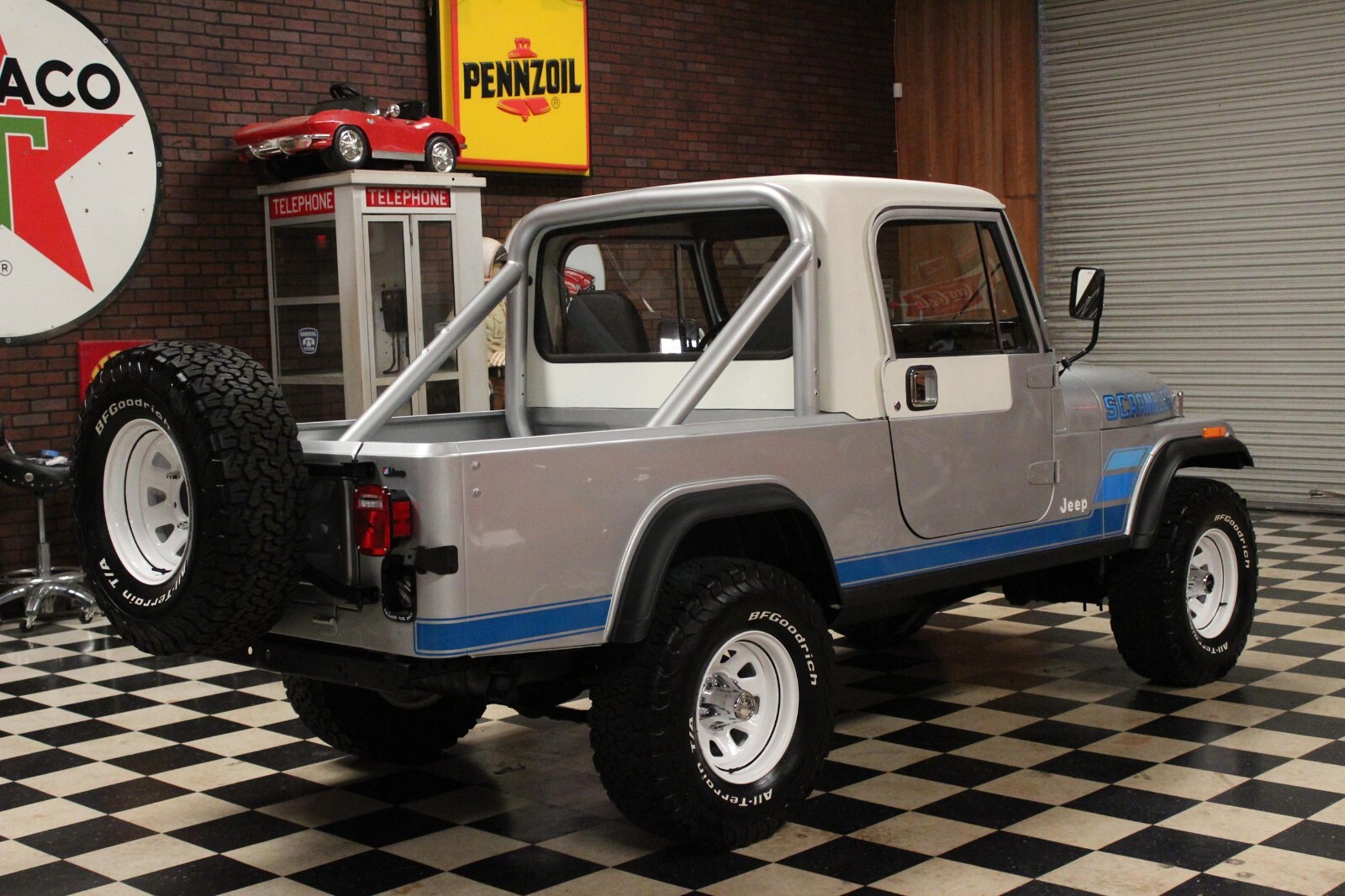 Jeep-Scrambler-1984-4