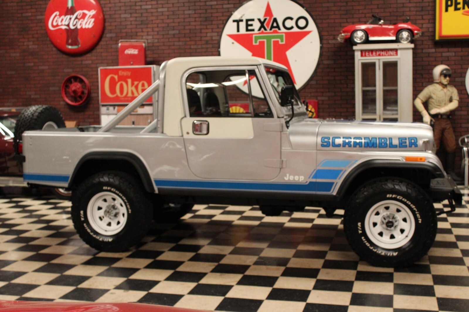 Jeep-Scrambler-1984-5