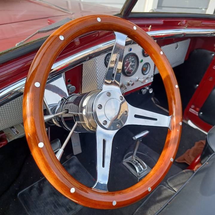 Jeep-Ster-restomod-1949-red-11