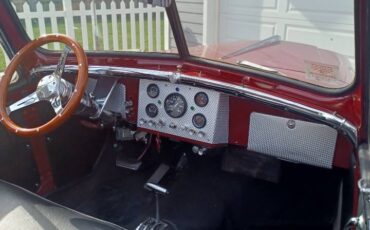 Jeep-Ster-restomod-1949-red-12