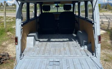 Jeep-Wagon-1955-grey-10
