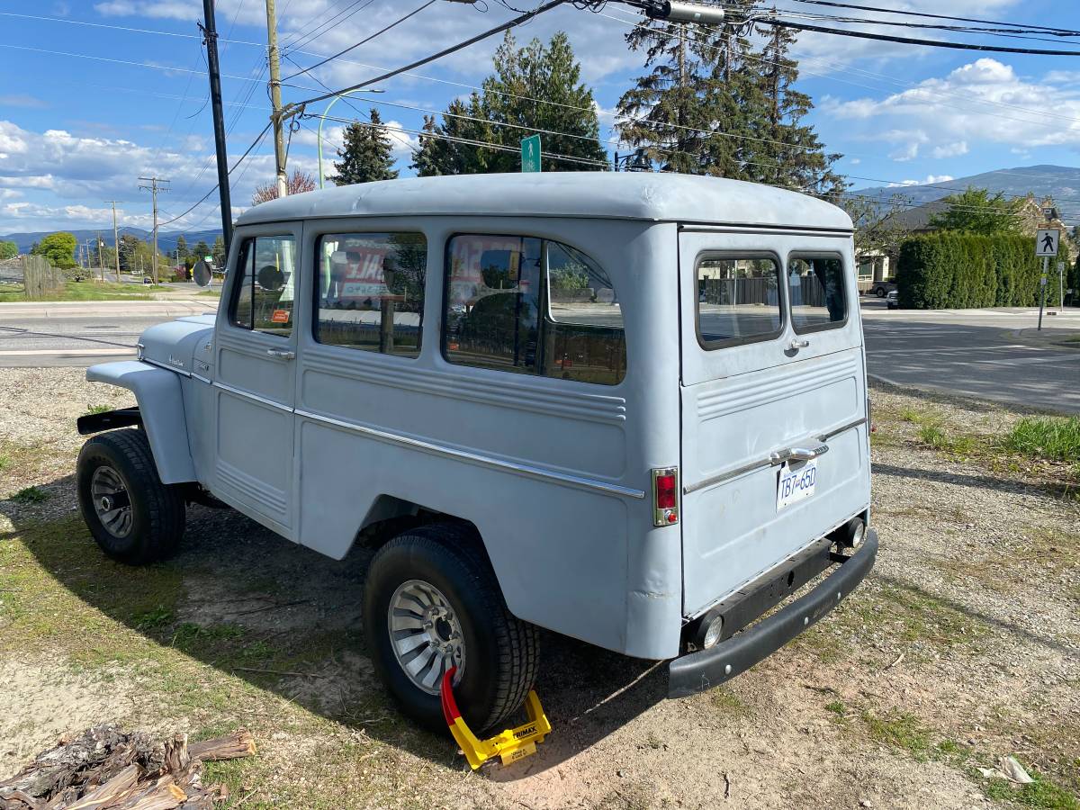 Jeep-Wagon-1955-grey-13