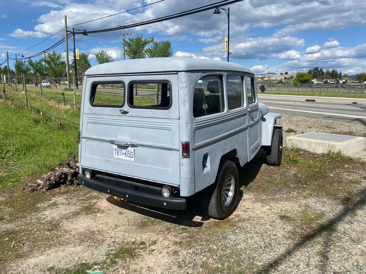 Jeep-Wagon-1955-grey-4