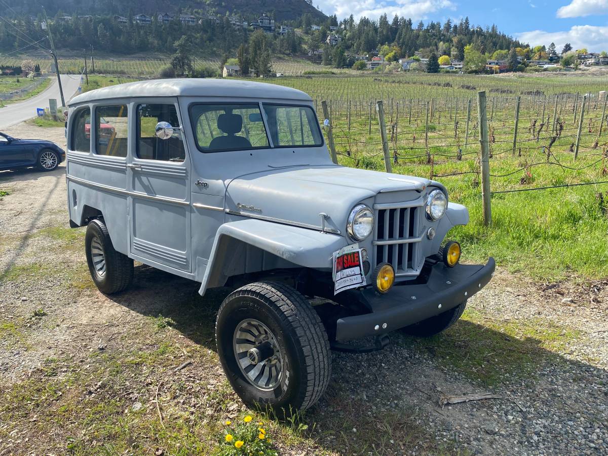 Jeep-Wagon-1955-grey-7