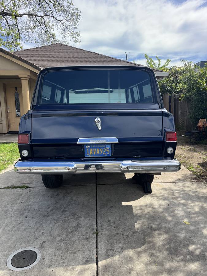 Jeep-Wagoneer-1954-blue-2