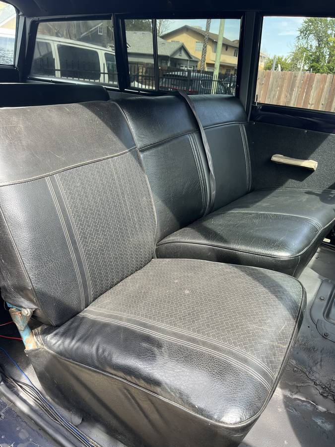 Jeep-Wagoneer-1954-blue-6
