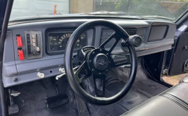 Jeep-Wagoneer-1954-blue-8