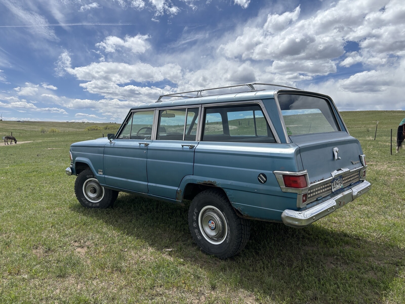 Jeep-Wagoneer-1971-Wagon-1