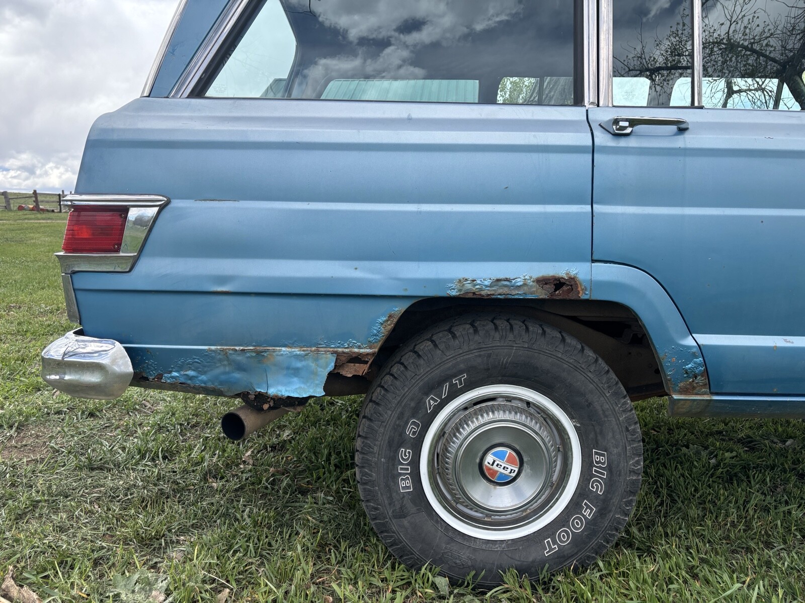 Jeep-Wagoneer-1971-Wagon-11