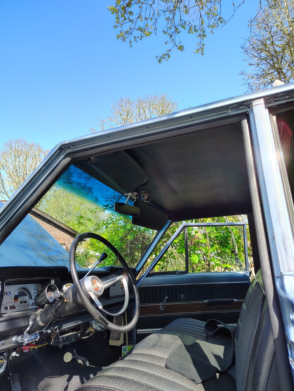 Jeep-Wagoneer-1971-Wagon-12
