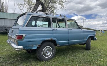 Jeep-Wagoneer-1971-Wagon-18