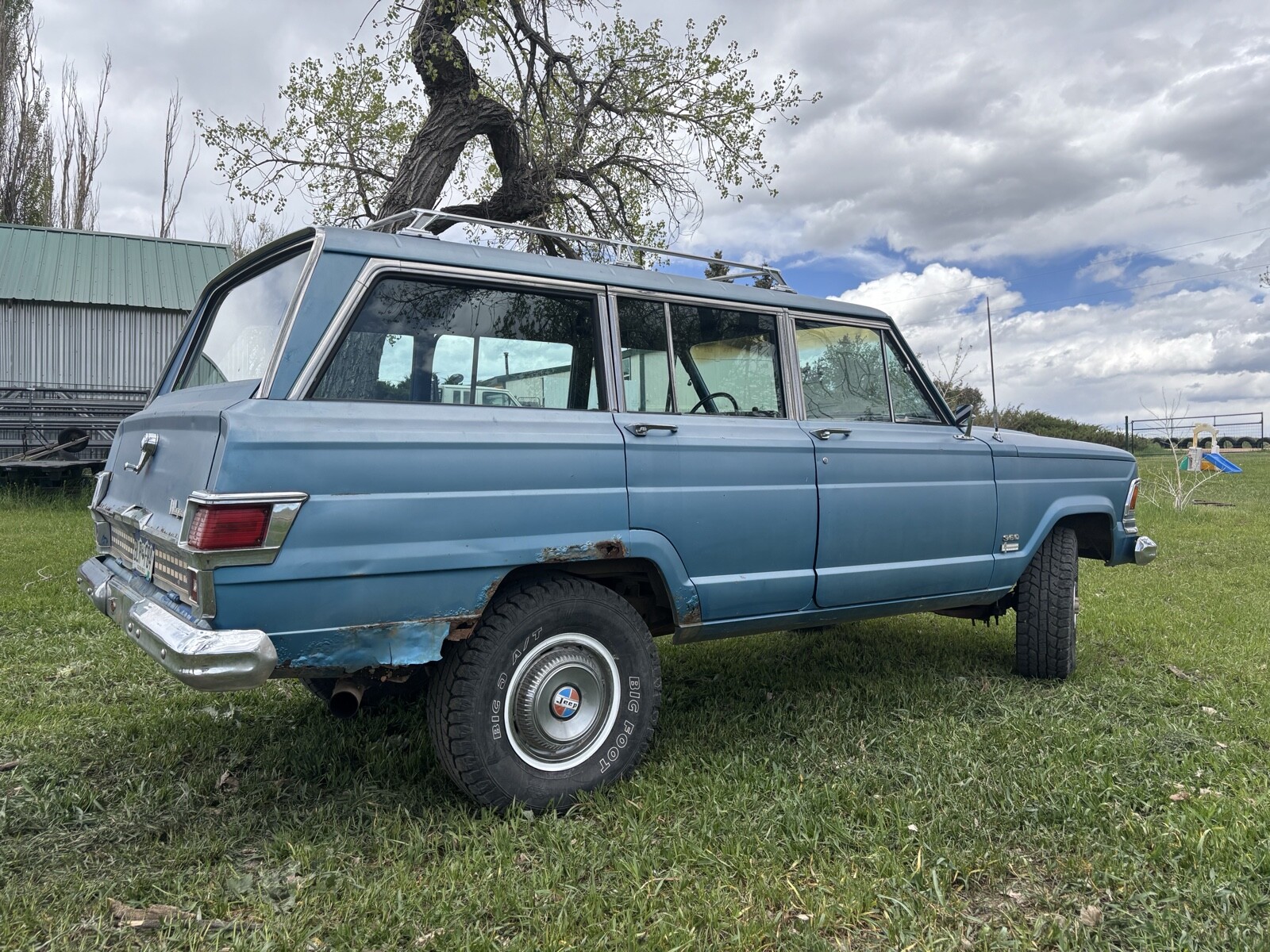 Jeep-Wagoneer-1971-Wagon-18