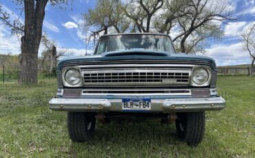 Jeep-Wagoneer-1971-Wagon-19