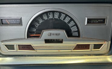 Jeep-Wagoneer-1971-Wagon-23