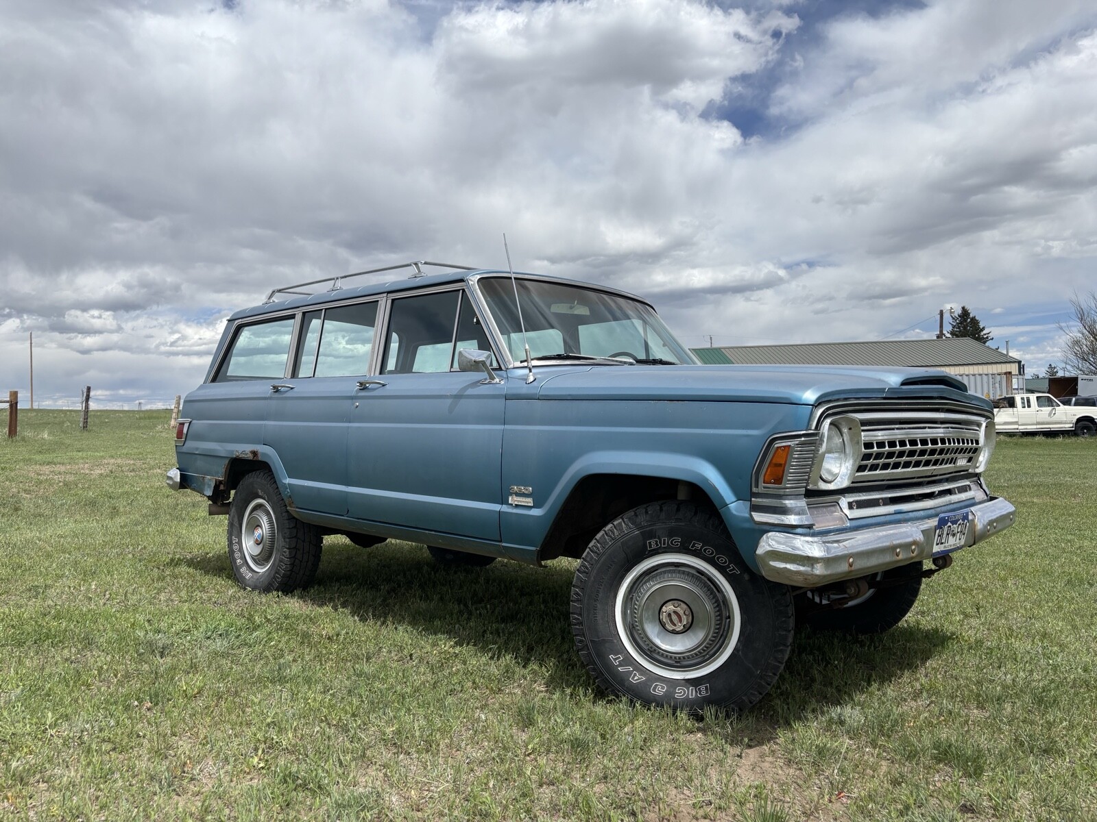Jeep-Wagoneer-1971-Wagon-3