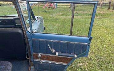 Jeep-Wagoneer-1971-Wagon-30