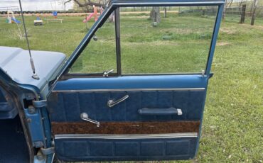 Jeep-Wagoneer-1971-Wagon-31