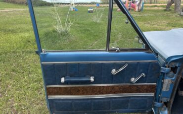 Jeep-Wagoneer-1971-Wagon-32