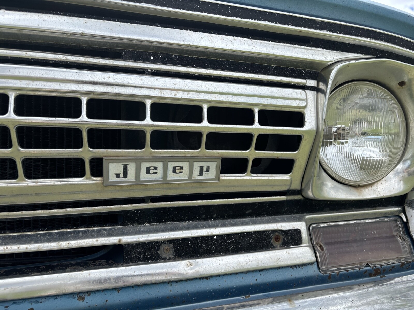 Jeep-Wagoneer-1971-Wagon-7