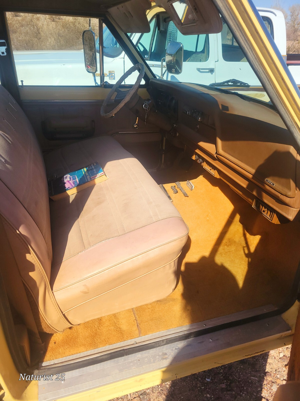 Jeep-Wagoneer-1980-Wagon-11