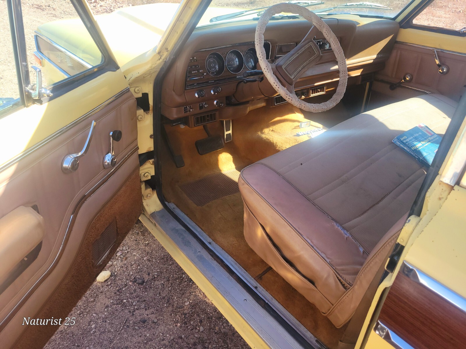 Jeep-Wagoneer-1980-Wagon-12