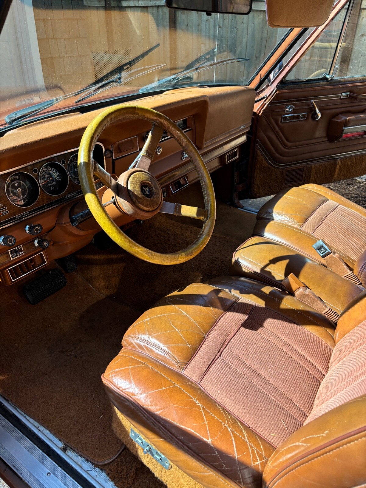 Jeep-Wagoneer-1981-SUV-12